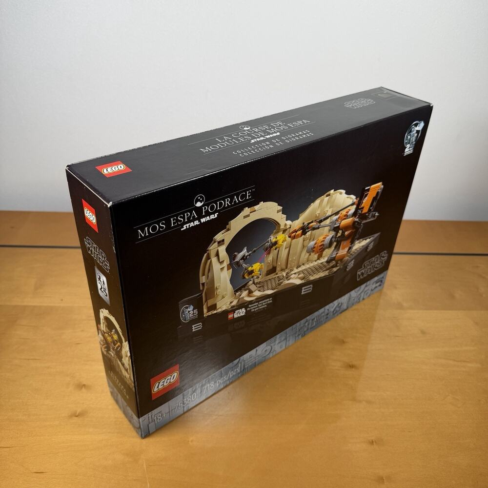 LEGO Star Wars Mos Espa Podrace 75380 NIB - Picture 4 of 4